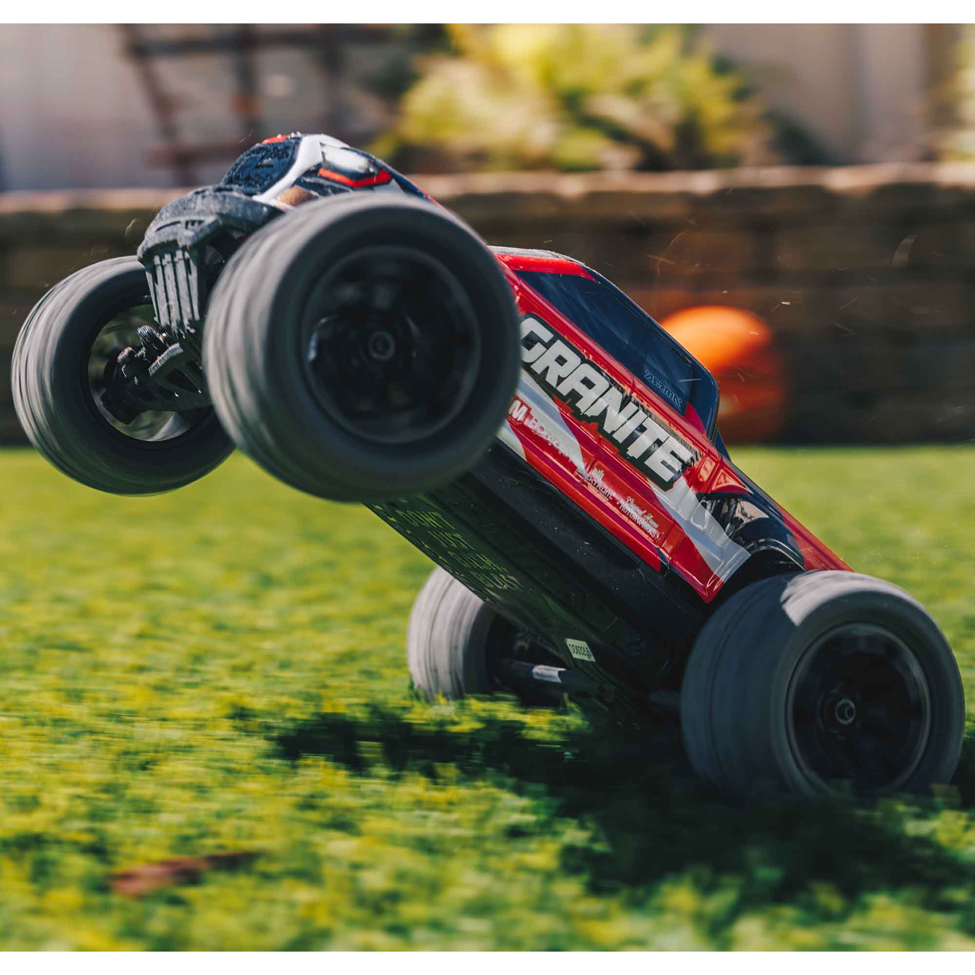 ARRMA 1/18 GRANITE GROM MEGA 4X4 Monster Truck RTR Rosso ARA2102T2 - immagine 8