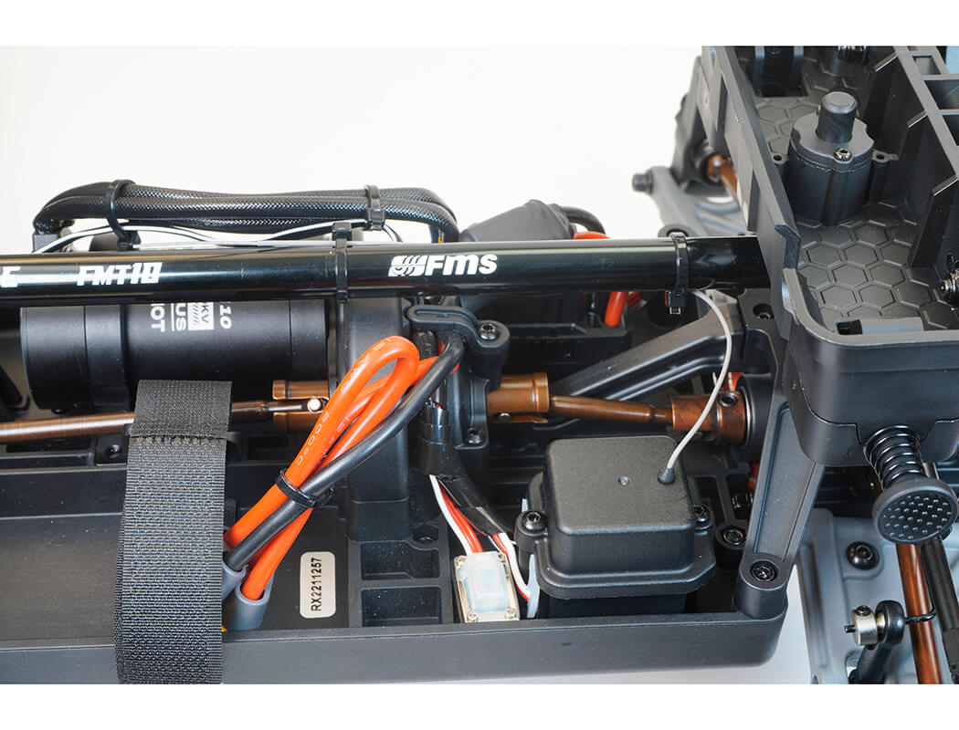 FMS FMT10 1:10 COLORADO 4X4 RS RTR TRUCK - immagine 12