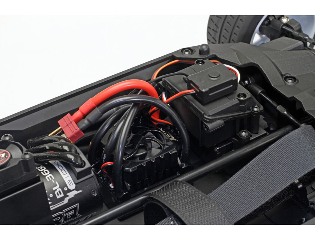 CEN Ford Puma 2025 M-Sport Rally1 1:8 RTR CEN9001 - immagine 47
